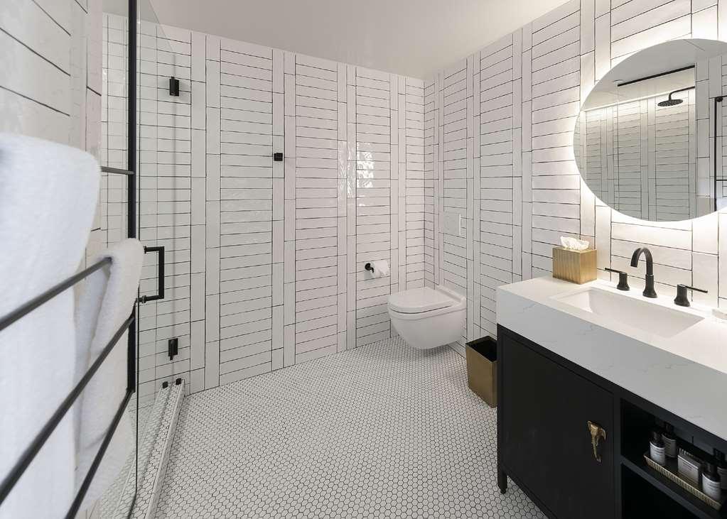 The Wayfarer Downtown La Tapestry Collection By Hilton Hotel 4*